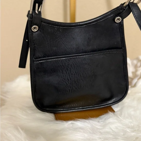 Vintage coach Elegant Black Leather Shoulder Bag - Picture 3 of 14